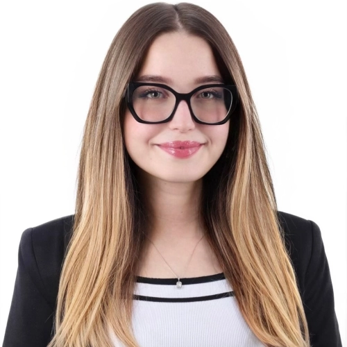 Defne Kaya